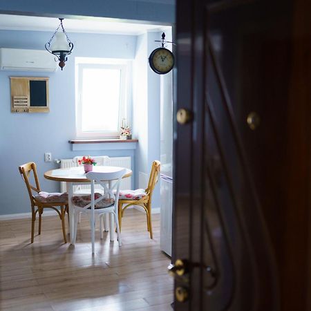 Pasiro Aparthotel Алба Юлия Екстериор снимка